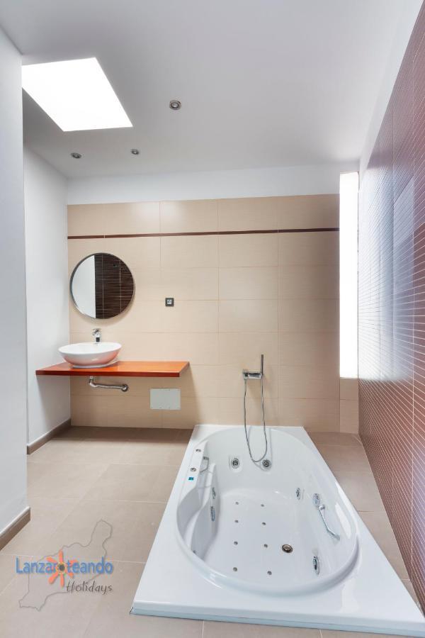 Casa Blanca Teguise Villa Teguise  Eksteriør bilde
